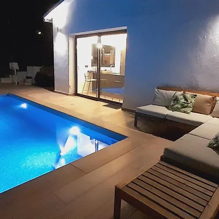 Avril Piscina Privada Y Amplias Terrazas Olivella