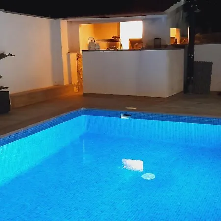 Avril Piscina Privada Y Amplias Terrazas Villa Olivella